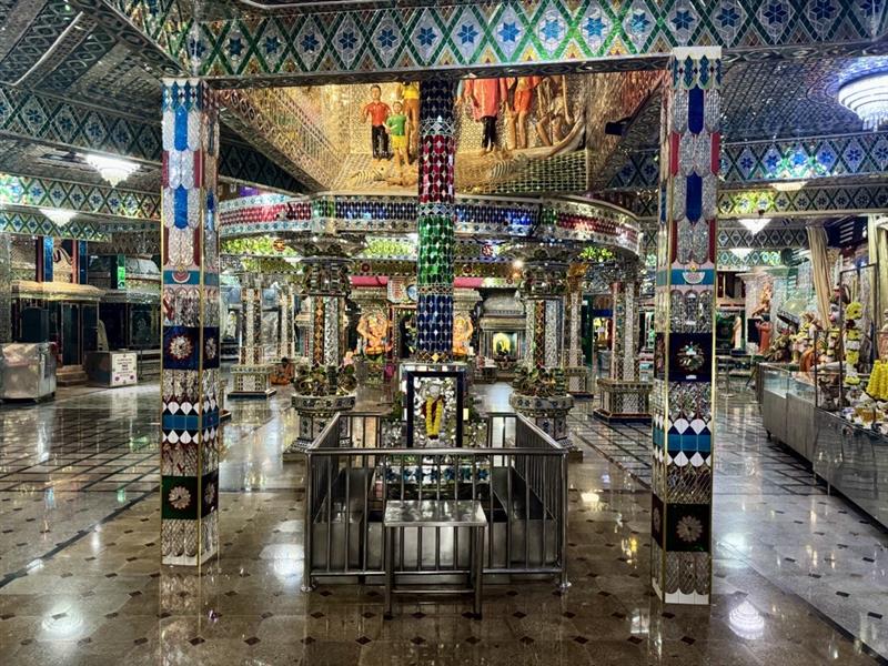 グラステンプル (ガラス寺院)